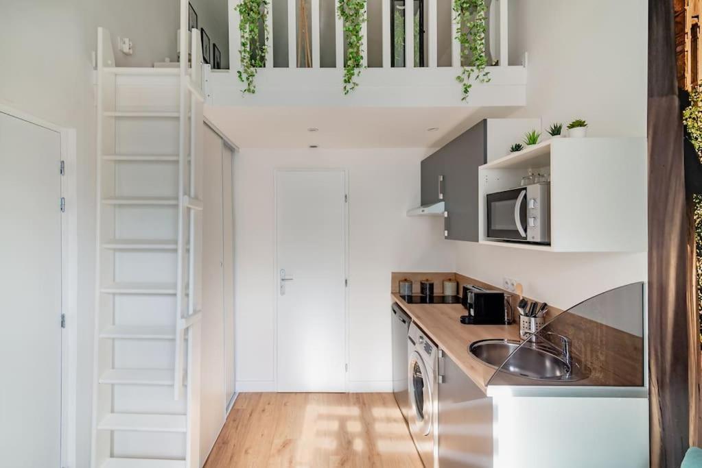L'Imperial - St Genis Centre Apartment แซ็งต์-เฌอนีส์-ลาวาล ภายนอก รูปภาพ